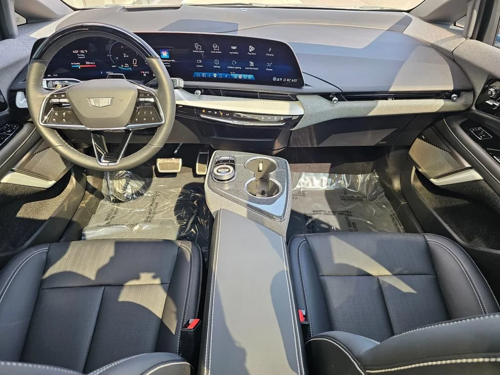 Certified Used 2026 Celestial Metallic Cadillac Premium Luxury image 18