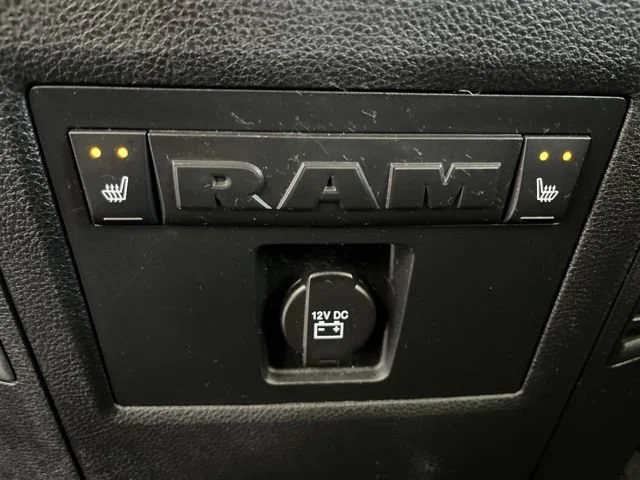 Used 2018 Granite Crystal Metallic Clearcoat Ram Laramie image 49