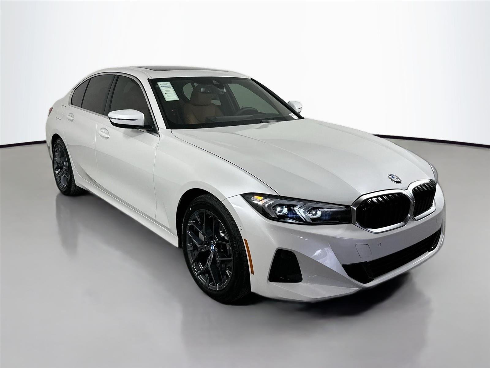 2025 BMW 3 Series 330i - Photo 6