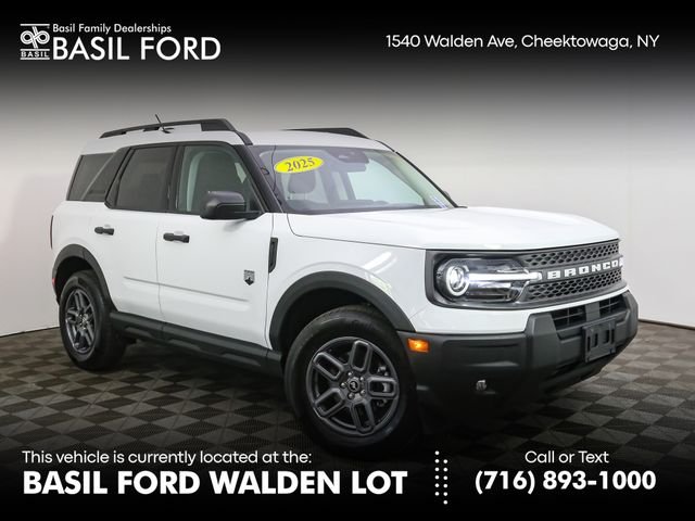 Used 2025 White Ford Big Bend image 1