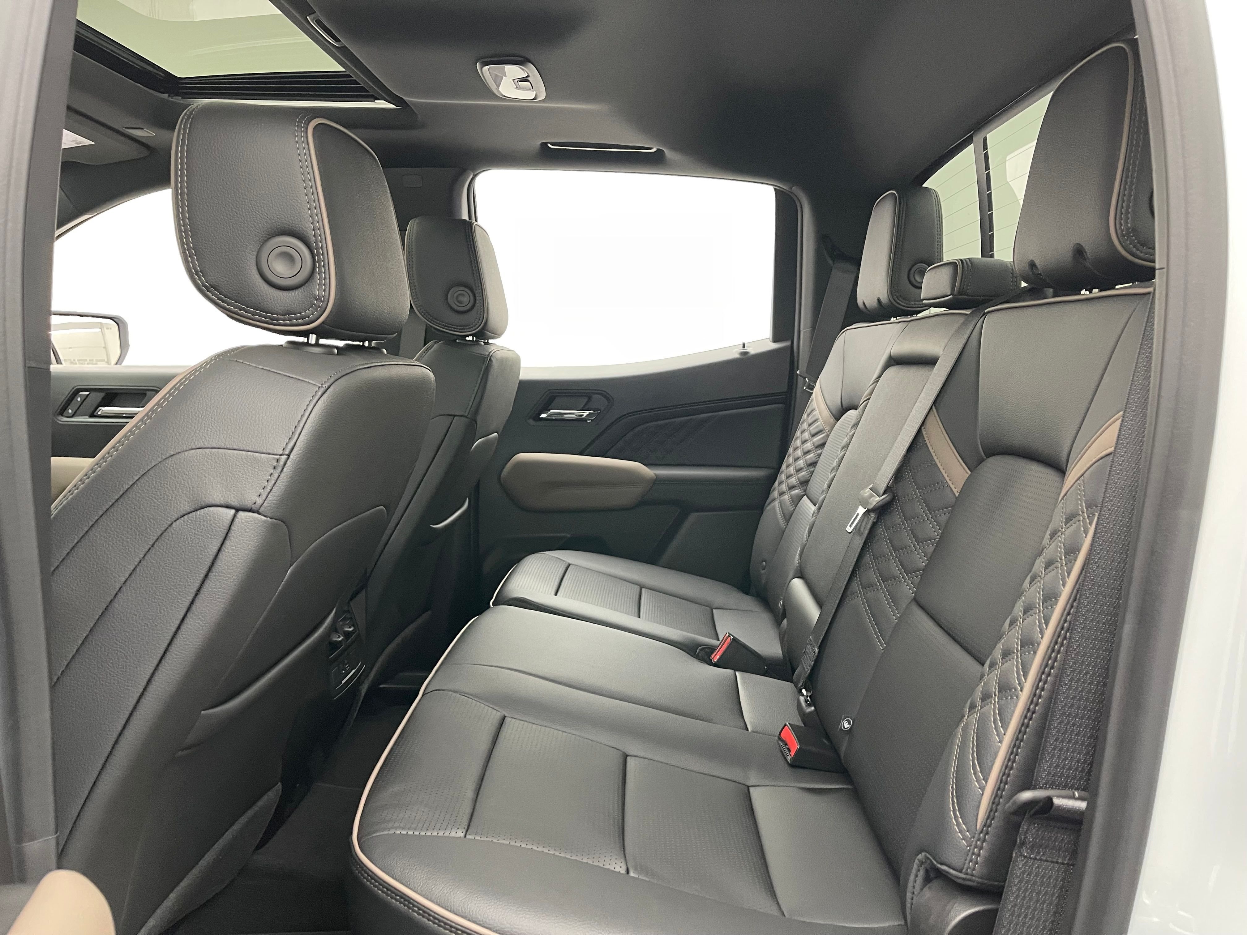 New 2026 Summit White GMC Denali image 38