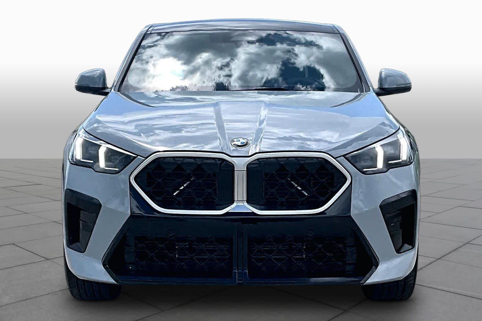 Used 2026 Brooklyn Grey Metallic BMW xDrive28i image 3