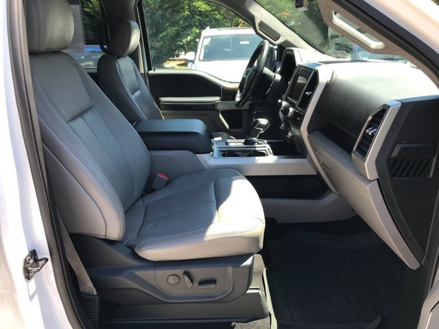 Used 2020 Oxford White Ford LARIAT image 30