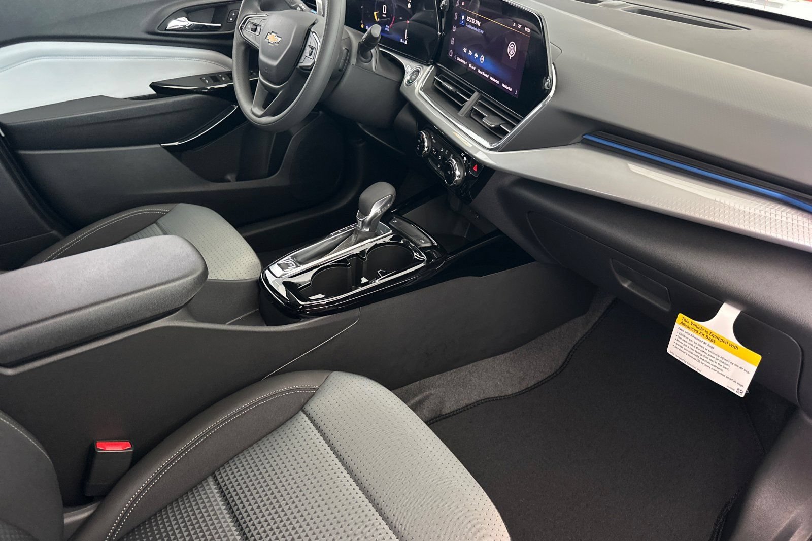 New 2026 Summit White Chevrolet LT image 16