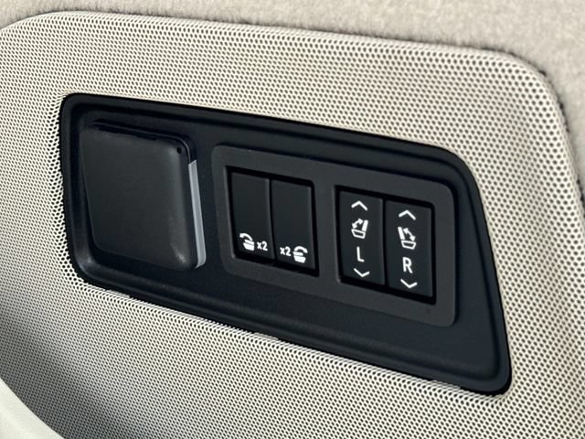 2026 Cadillac Escalade Platinum Sport photo 6