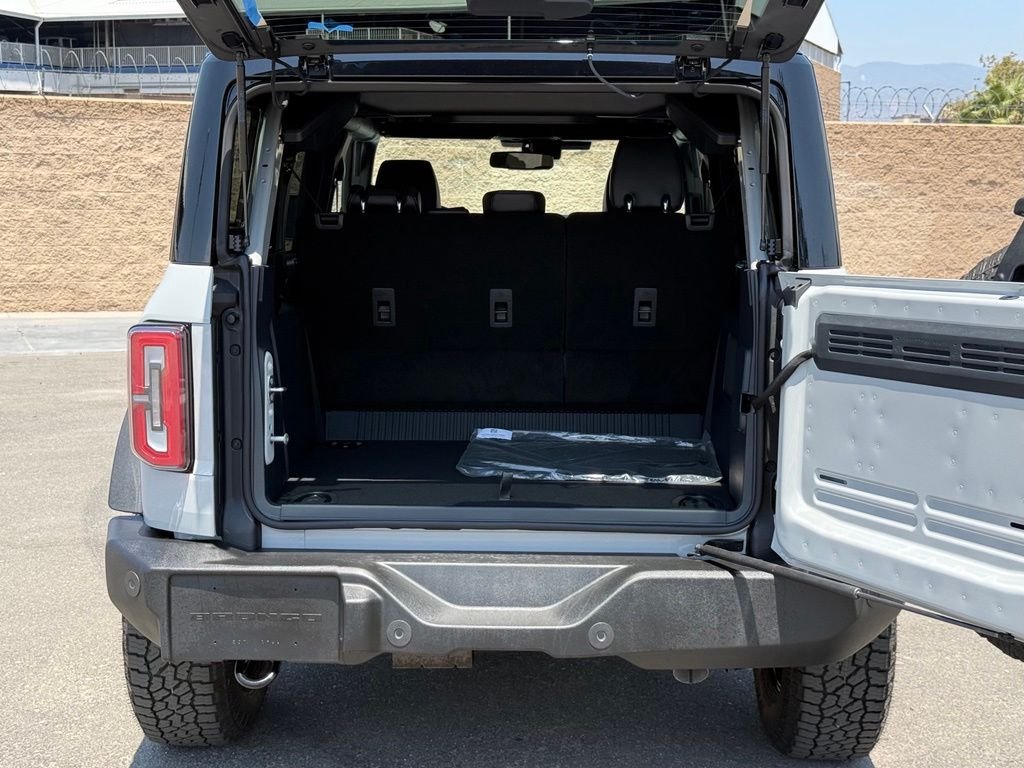 New 2026 Avalanche Gray Ford Outer Banks® image 15