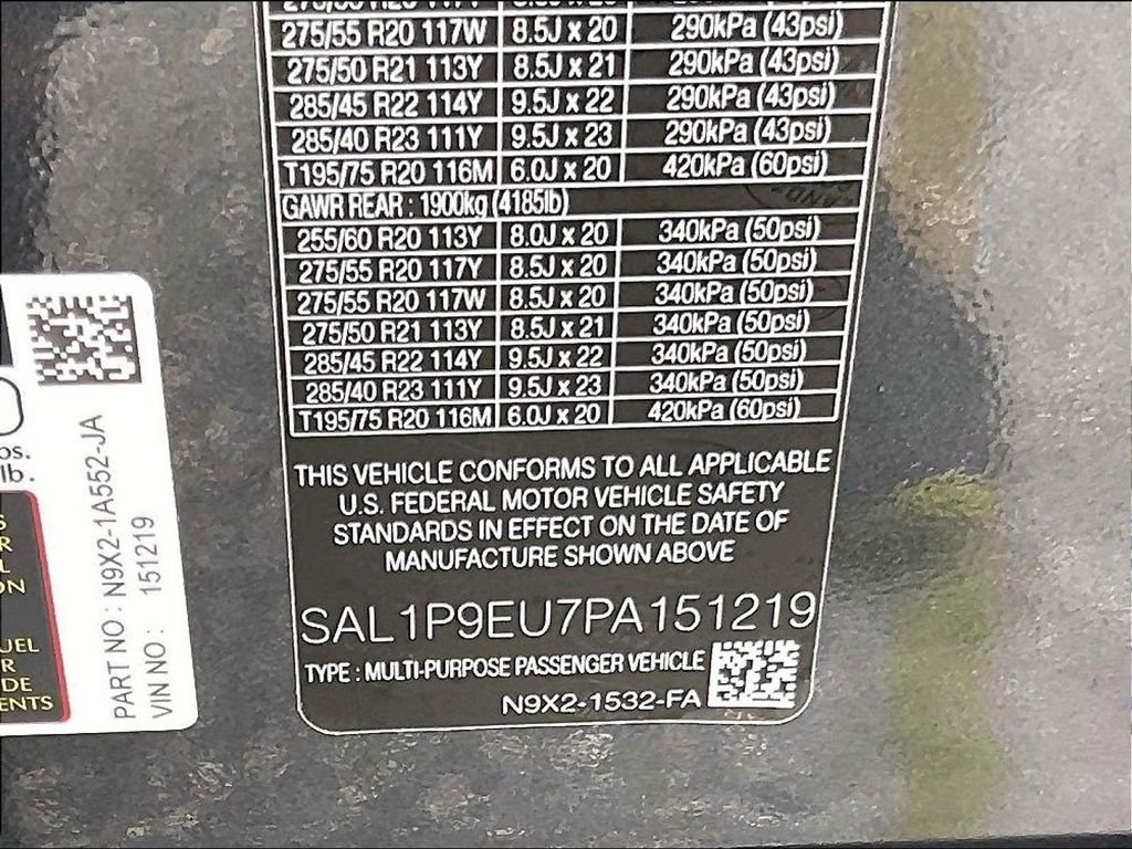 Used 2023 Gray Land Rover SE image 30