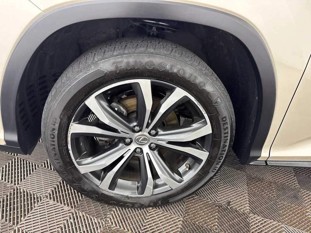 Used 2016 Beige Lexus 350 image 43