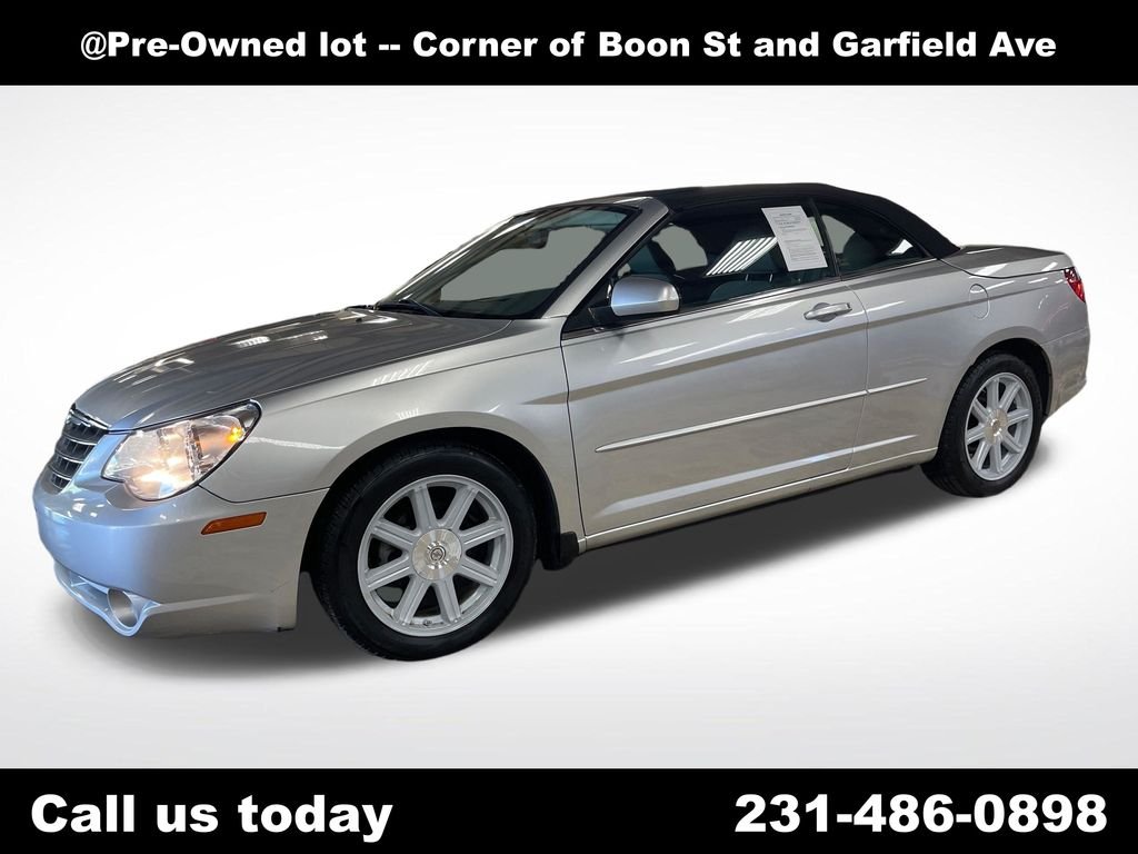 Pre-Owned 2008 Chrysler Sebring Touring 2D Convertible in Traverse