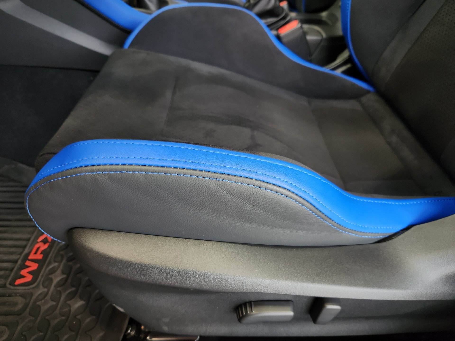 2026 Subaru WRX tS - Photo 14