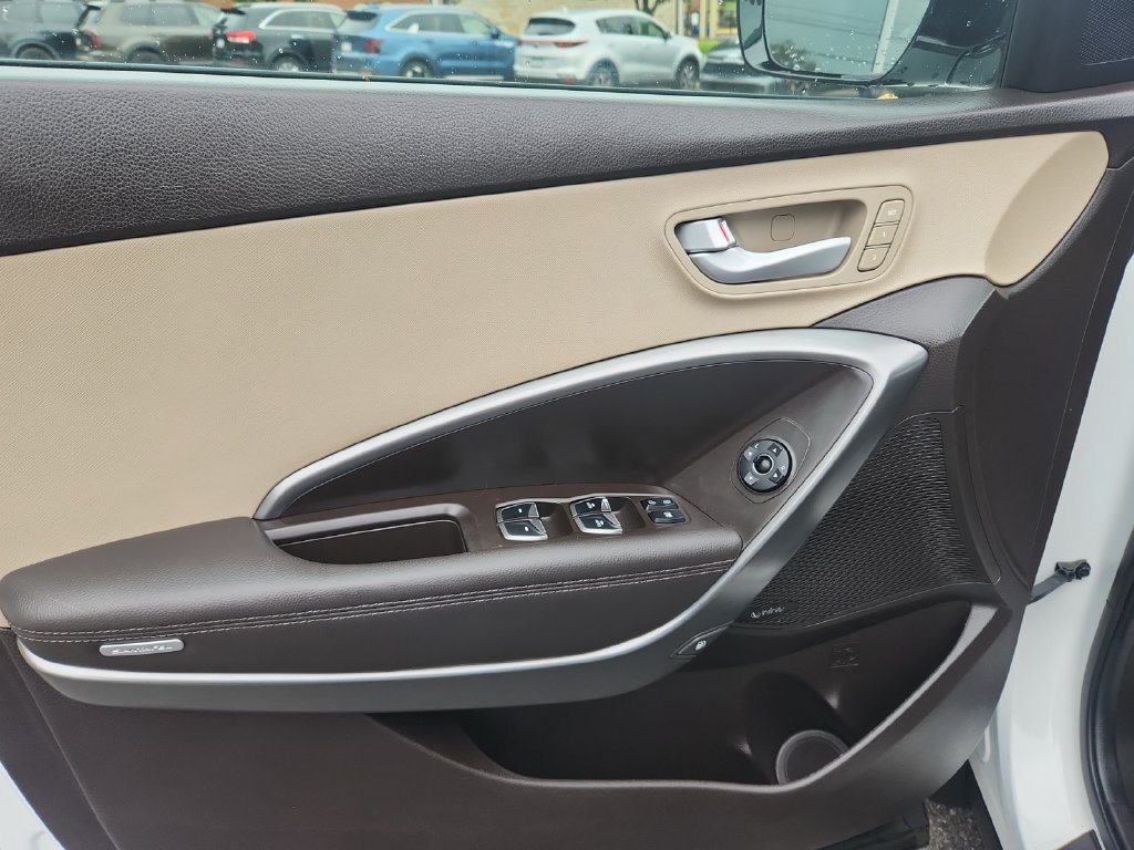 Used 2018 White Hyundai 2.0T Ultimate image 11