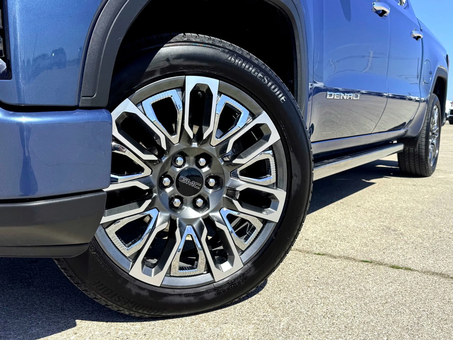 Used 2025 Downpour Metallic GMC Denali Ultimate image 2