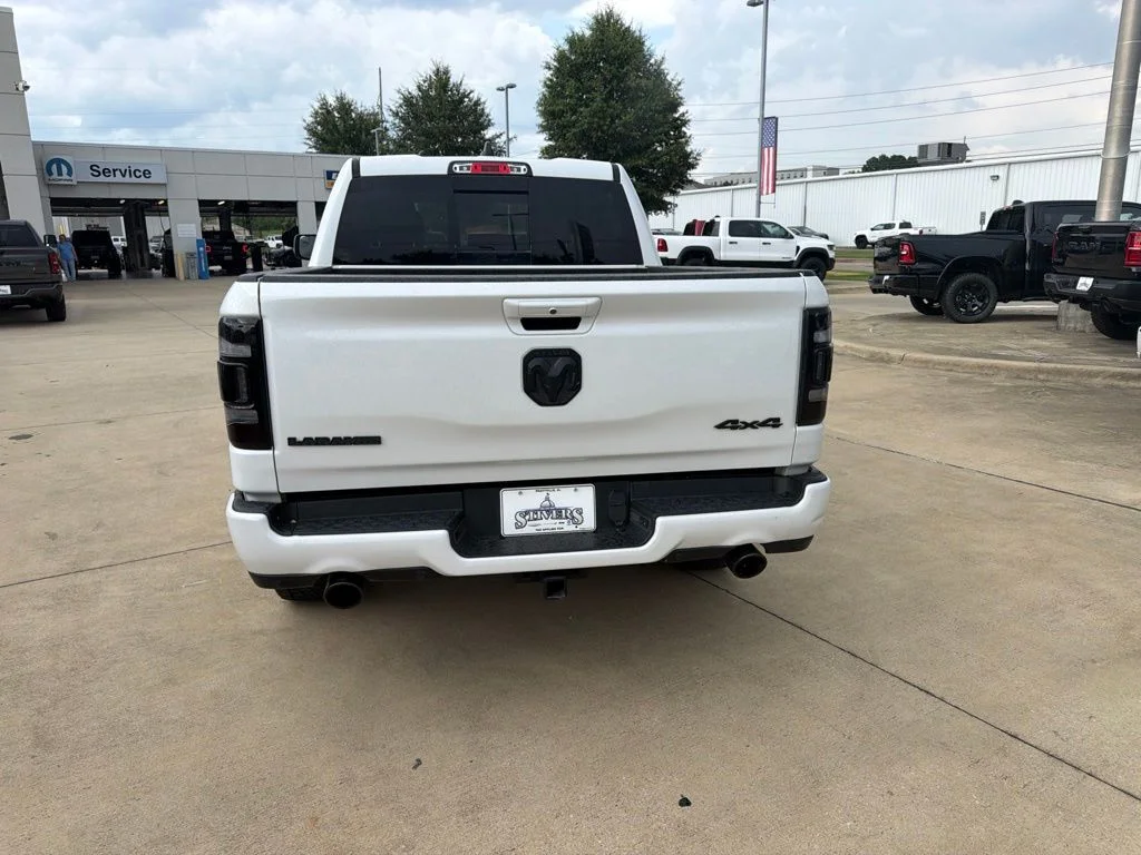 Used 2022 White Ram Laramie image 11