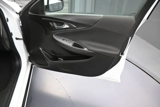 Used 2024 White Chevrolet LT image 13