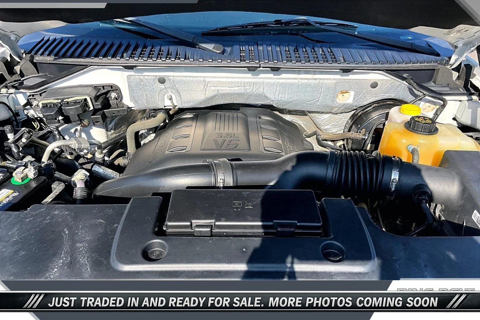 Used 2016 White Platinum Metallic Tri-Coat Ford Platinum image 8
