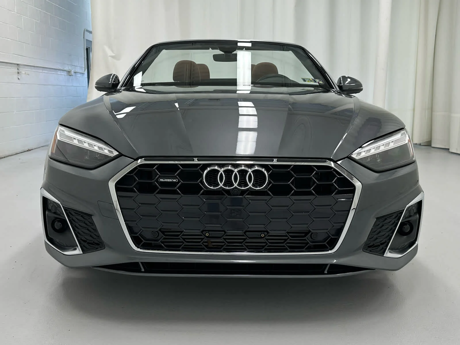 Used 2024 Daytona Gray Pearl Effect/Black Roof Audi S line Premium Plus image 5
