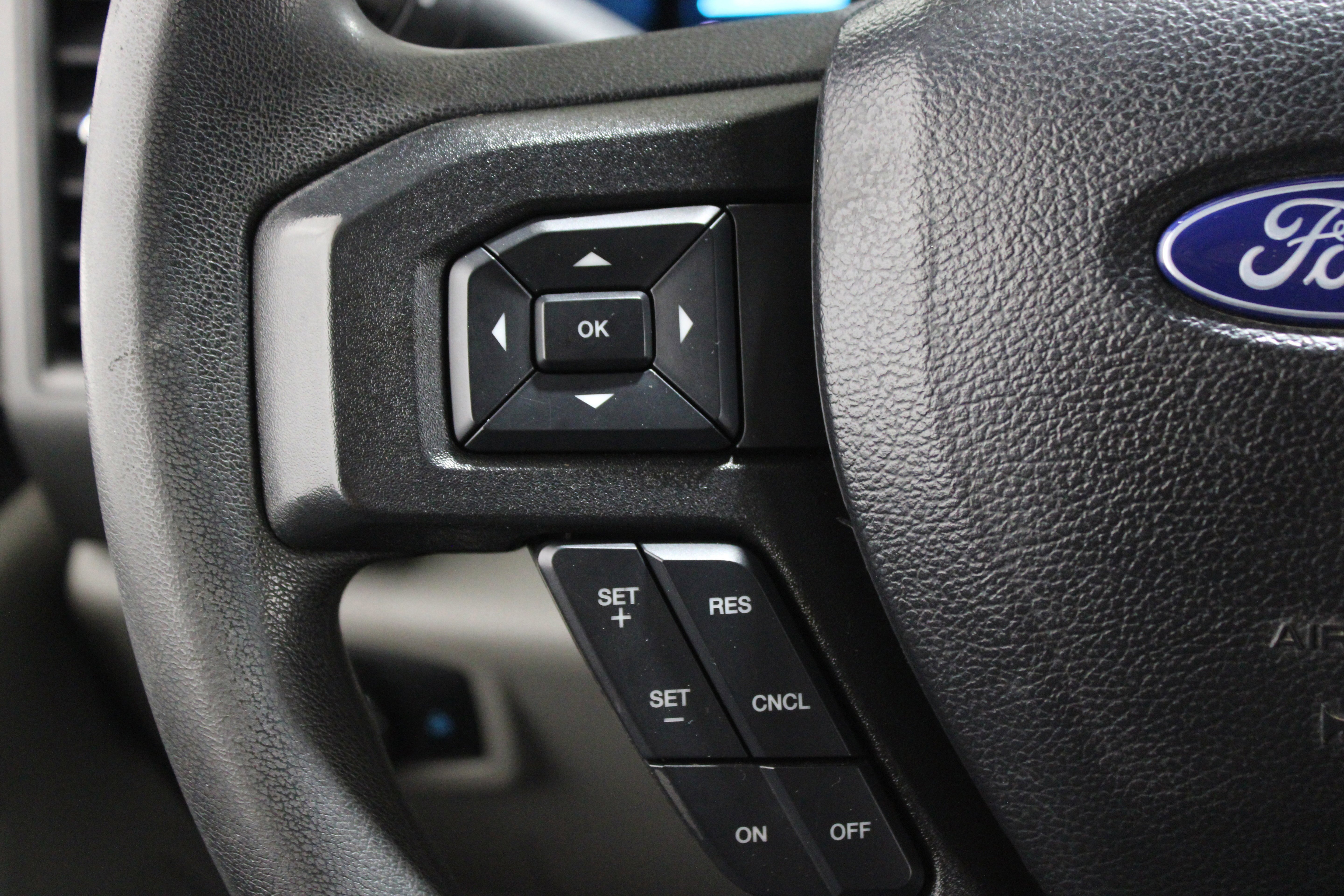 2020 Ford F-350 Super Duty Chassis Cab XL - Photo 8