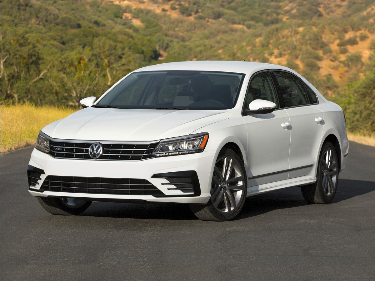 2016 Volkswagen Passat 1.8T S Auto's photo