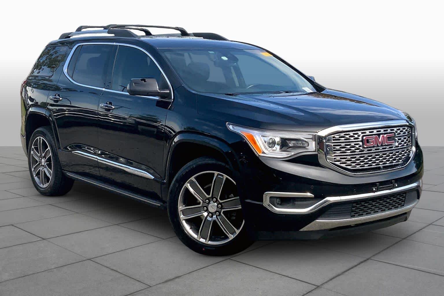 Used 2019 Ebony Twilight Metallic GMC Denali image 3