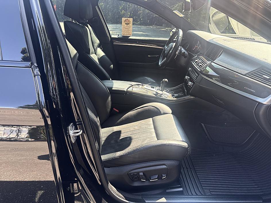 Used 2015 Black Sapphire Metallic BMW Base image 20