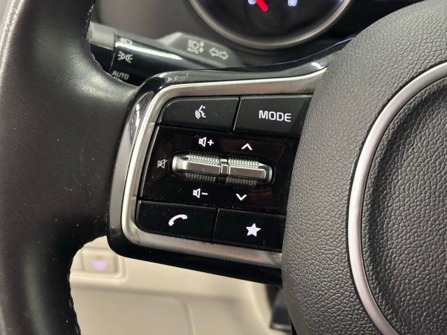 2024 Kia Carnival LX Seat Pkg - Photo 23
