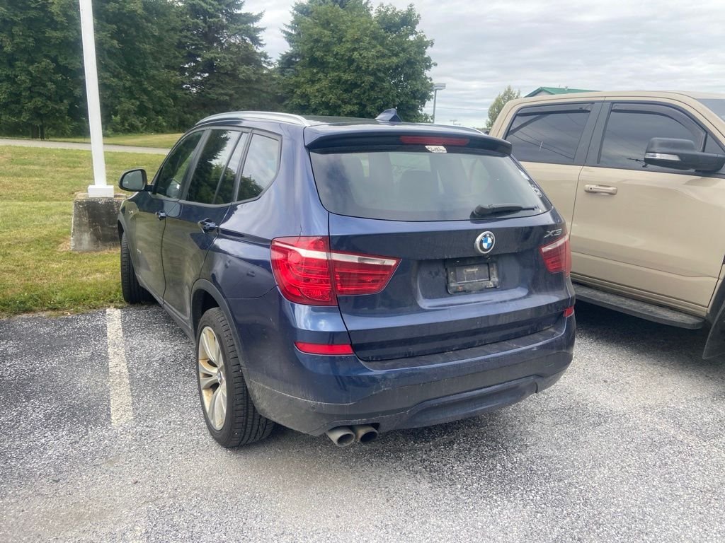 Used 2016 Deep Sea Blue Metallic BMW xDrive28i image 4