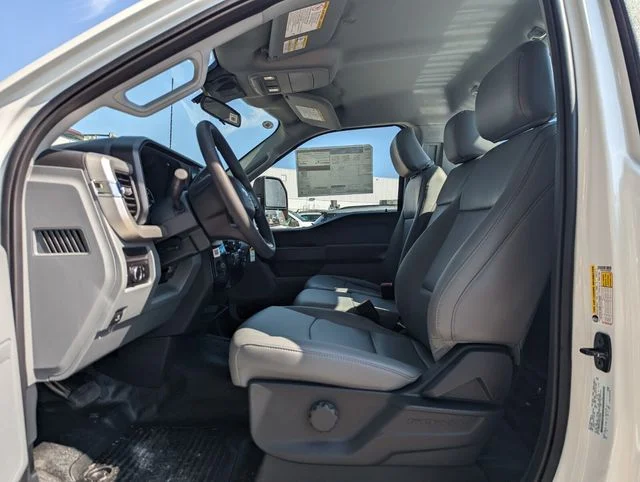 2025 Ford F-250 Super Duty XL - Photo 6