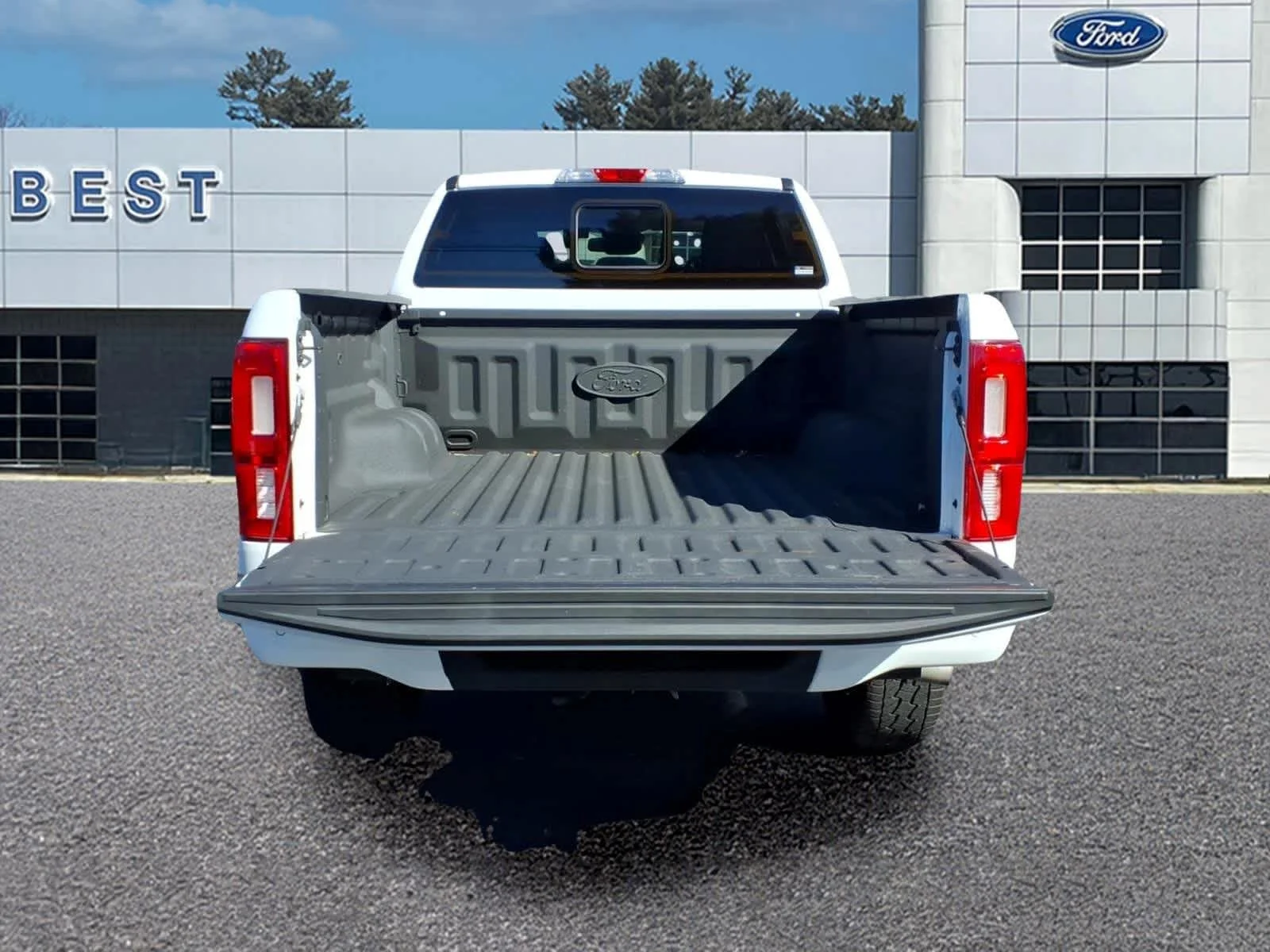 Used 2023 Oxford White Ford XLT image 7