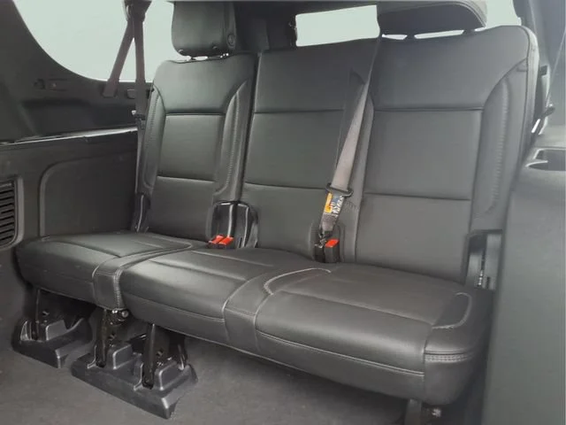 Used 2025 Summit White GMC Denali image 23