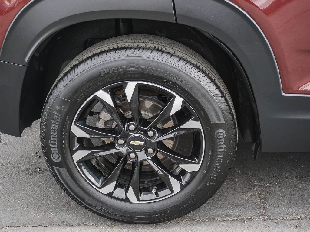 Used 2023 Red Chevrolet LT image 8