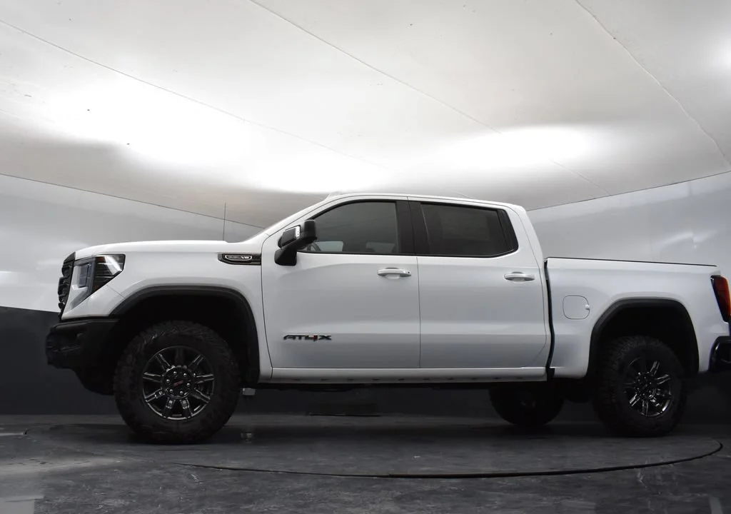 New 2026 Summit White GMC AT4X image 44