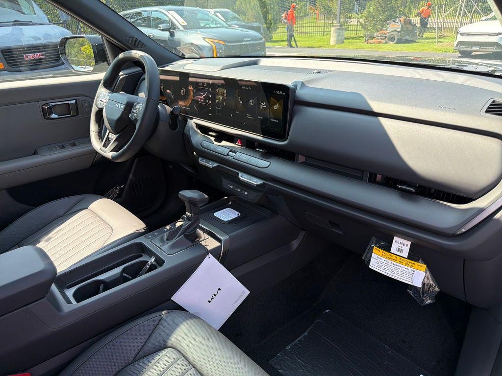 New 2027 Interstellar Gray Kia X-Line S image 31