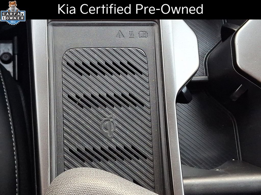 Certified Used 2024 White Kia Wind image 27