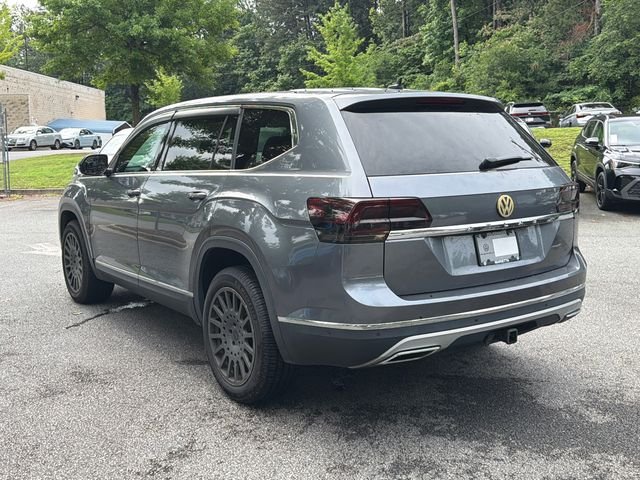 Used 2018 Gray Volkswagen SEL Premium image 7