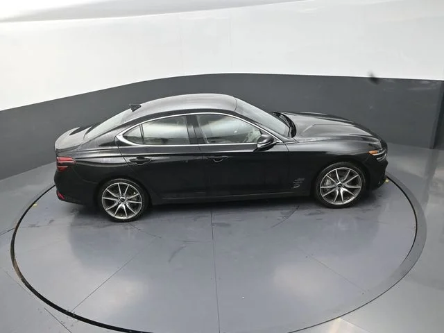 Used 2025 Black Genesis 2.5T image 30