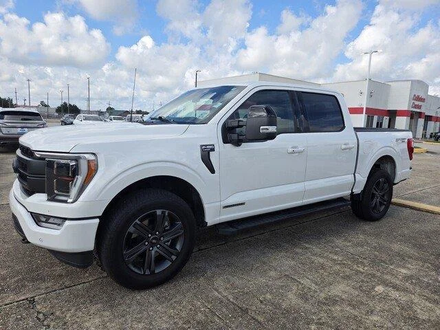 Used 2023 Star White Metallic Tri-Coat Ford LARIAT image 9