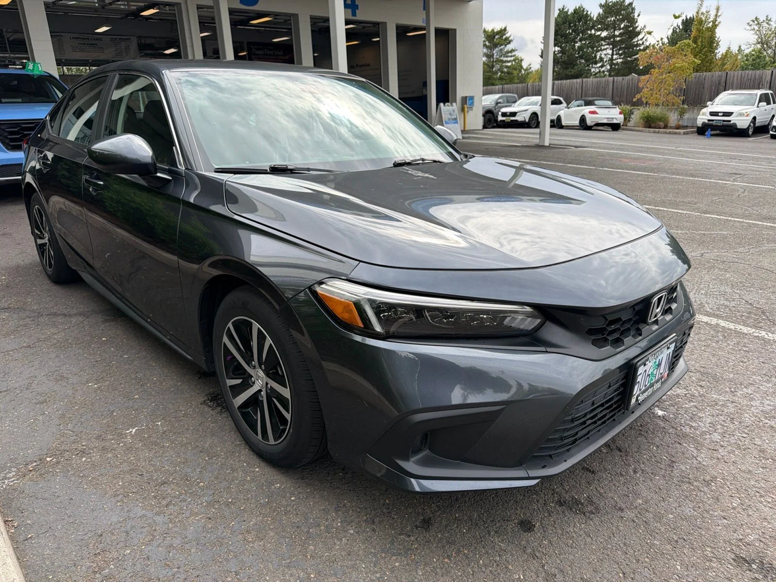 Used 2024 Meteorite Gray Metallic Honda LX image 3