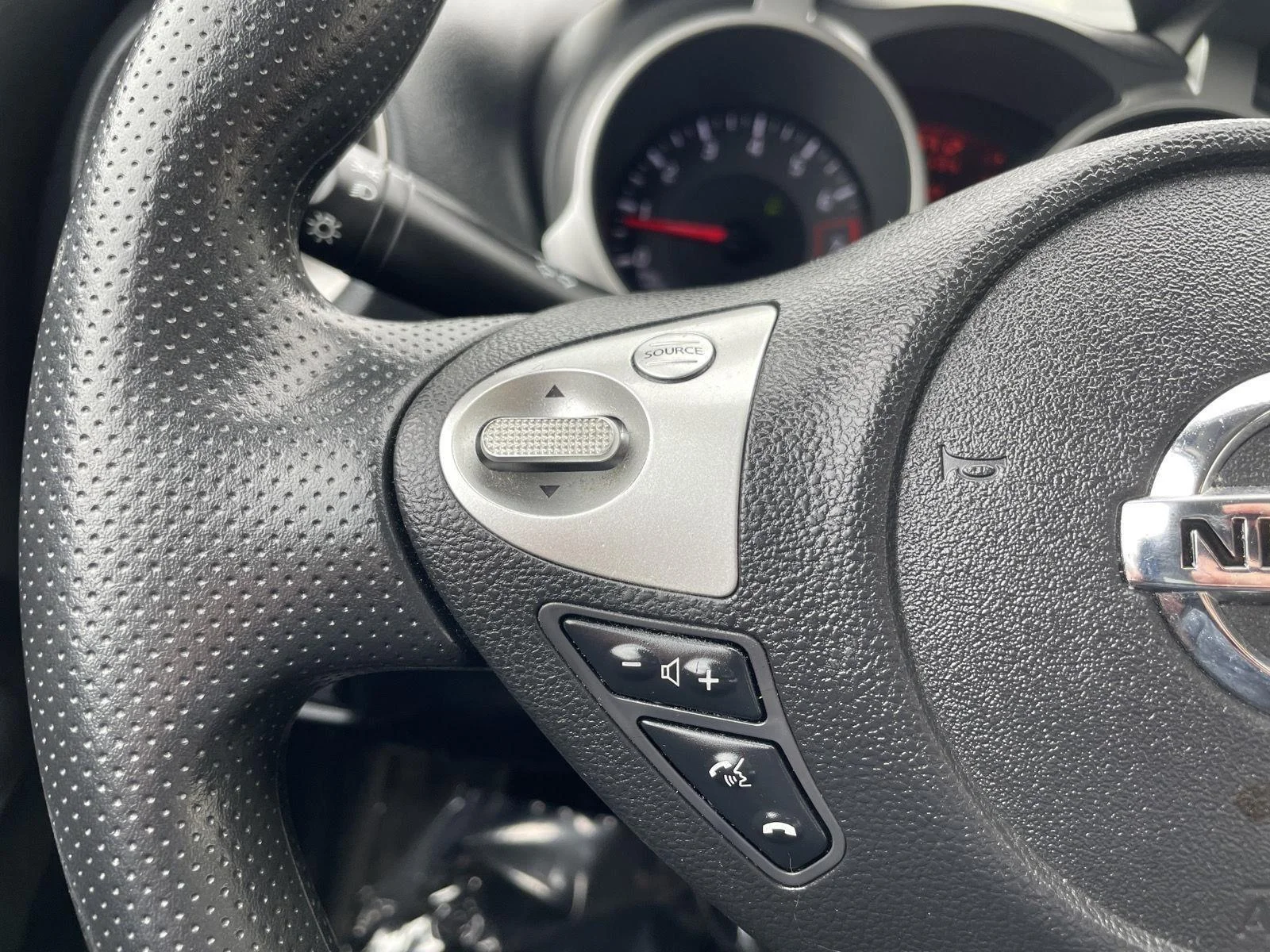 Used 2015 Bordeaux Black Nissan S image 20