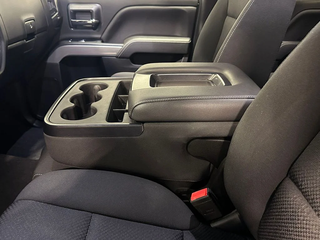 Used 2019 Silver Chevrolet LT image 25