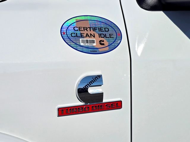 New 2026 Bright White Clear-Coat Exterior Paint RAM Tradesman image 27