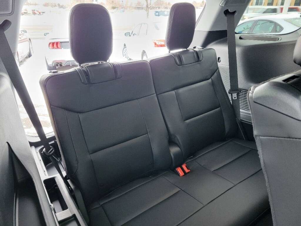 Used 2023 Black Metallic Ford XLT image 25