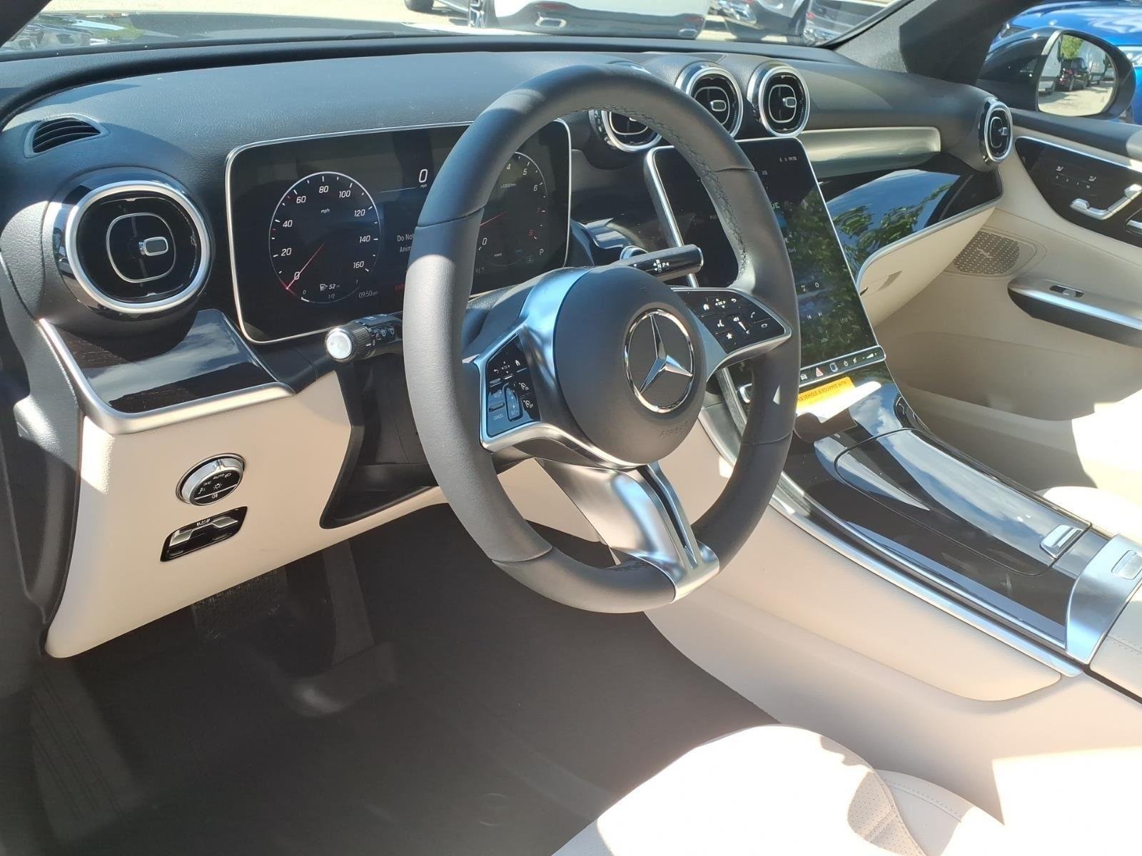 New 2026 BLACK Mercedes-Benz GLC 300 image 24