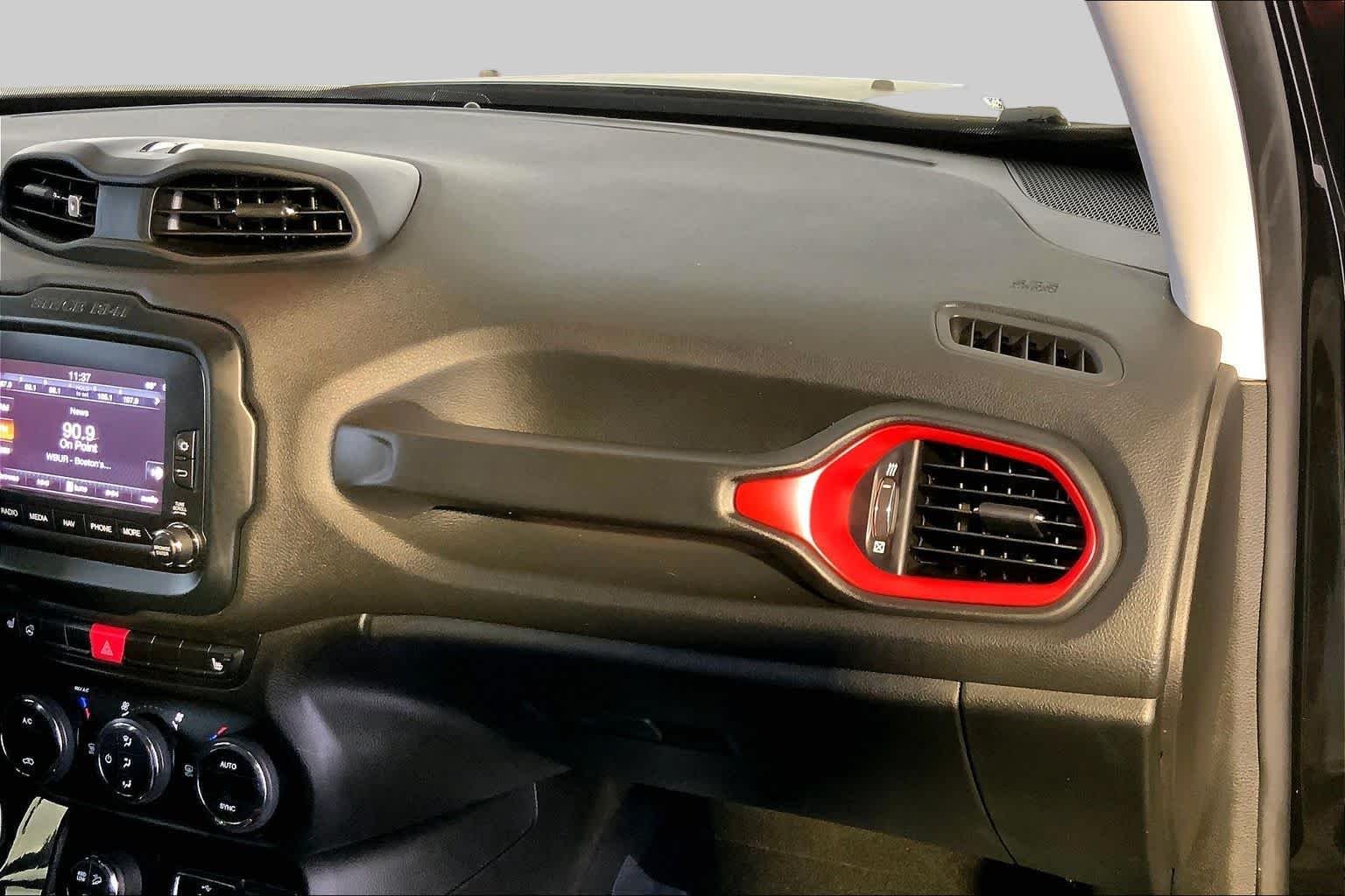 Used 2017 Black Jeep Trailhawk image 19