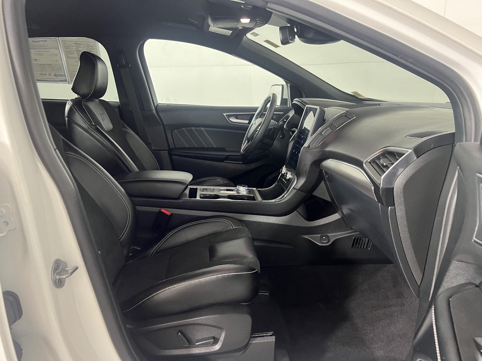 Used 2023 Star White Metallic Tri-Coat Ford ST image 15