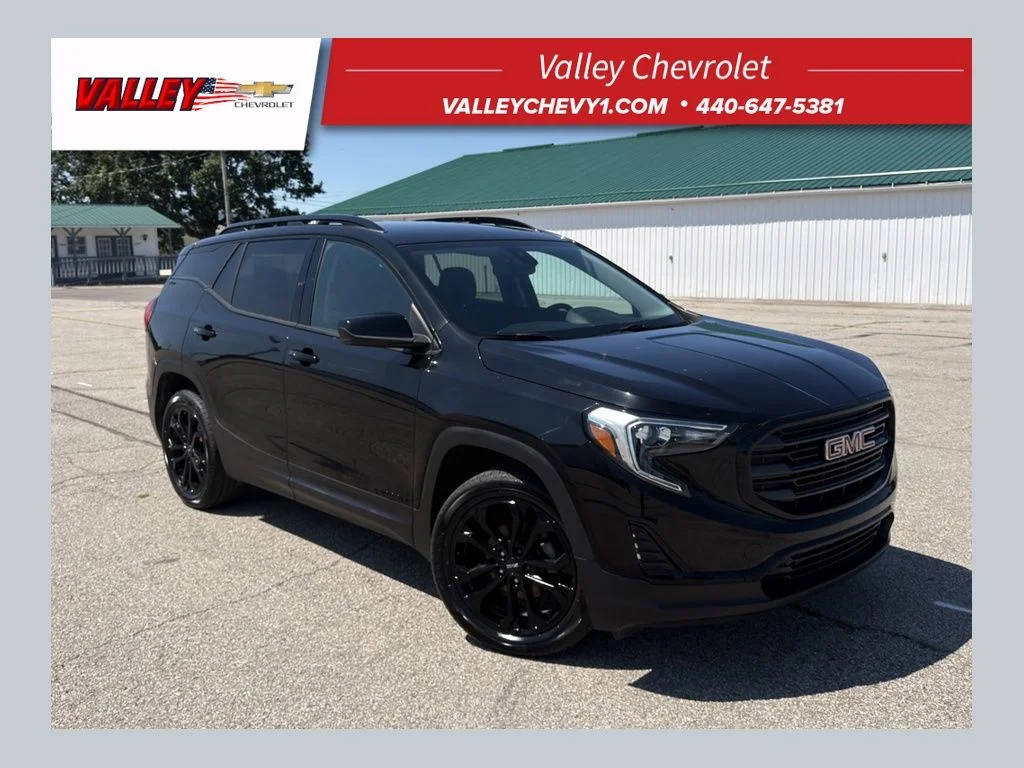 Used 2020 Black GMC SLE image 1