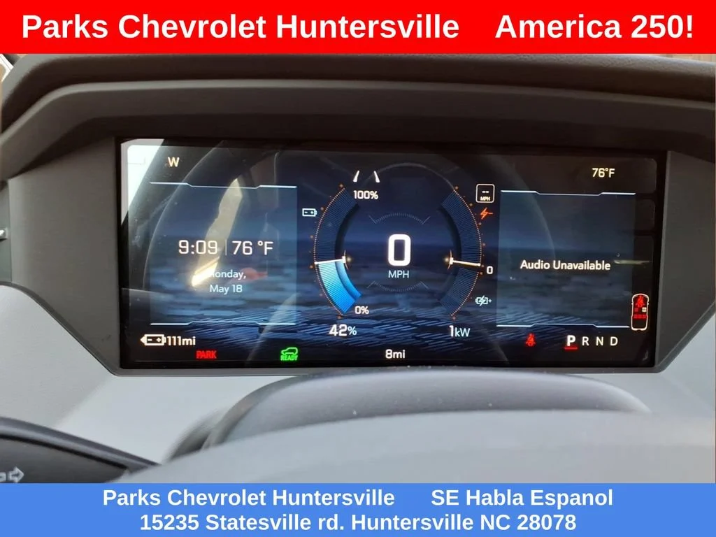 New 2027 Summit White Chevrolet LT image 13