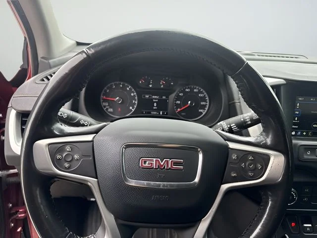 Used 2018 Red GMC SLE image 14