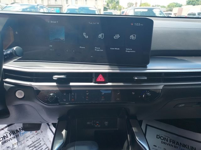 Used 2026 Black Kia LX image 21