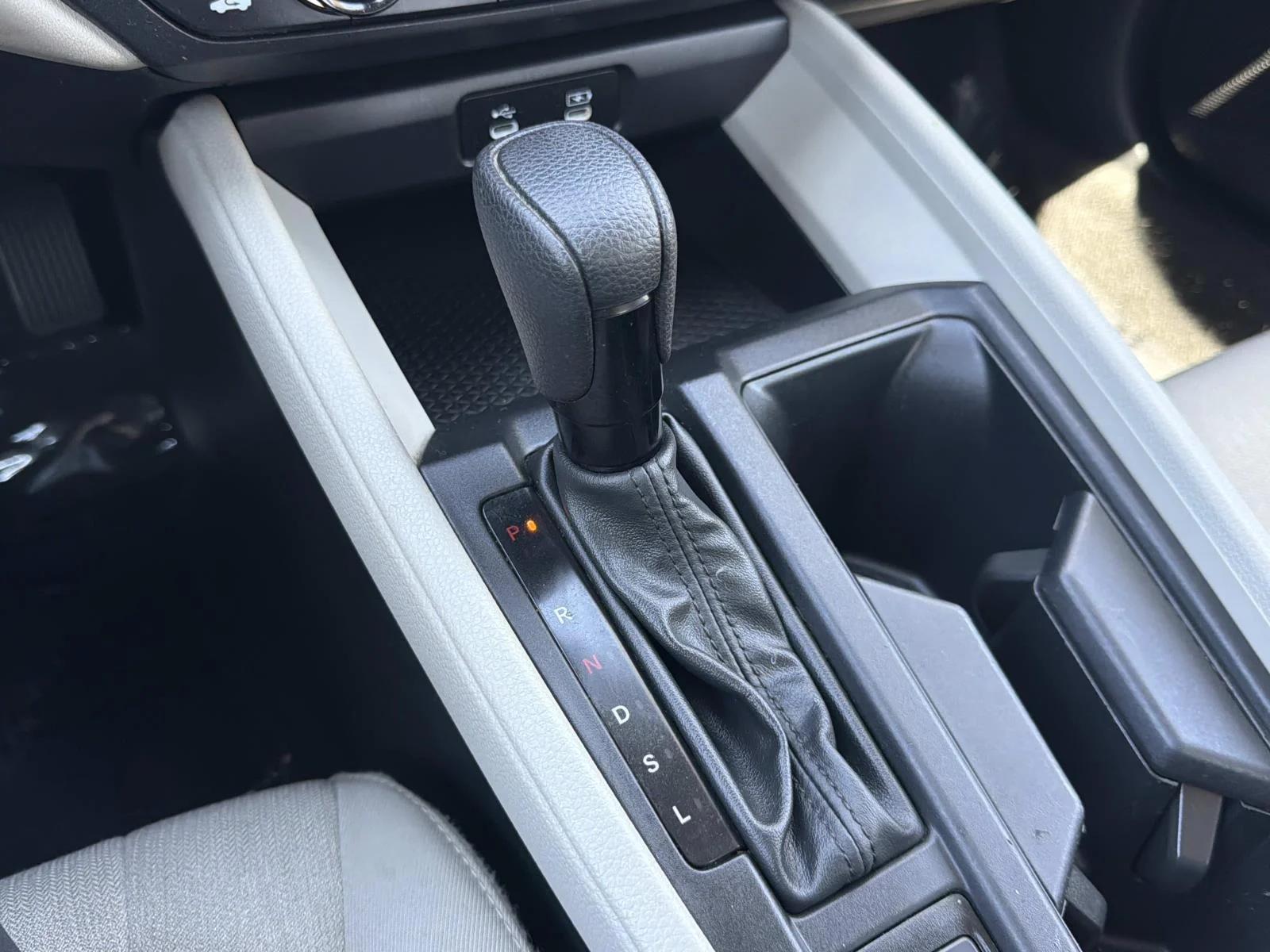 Used 2024  Honda EX image 15