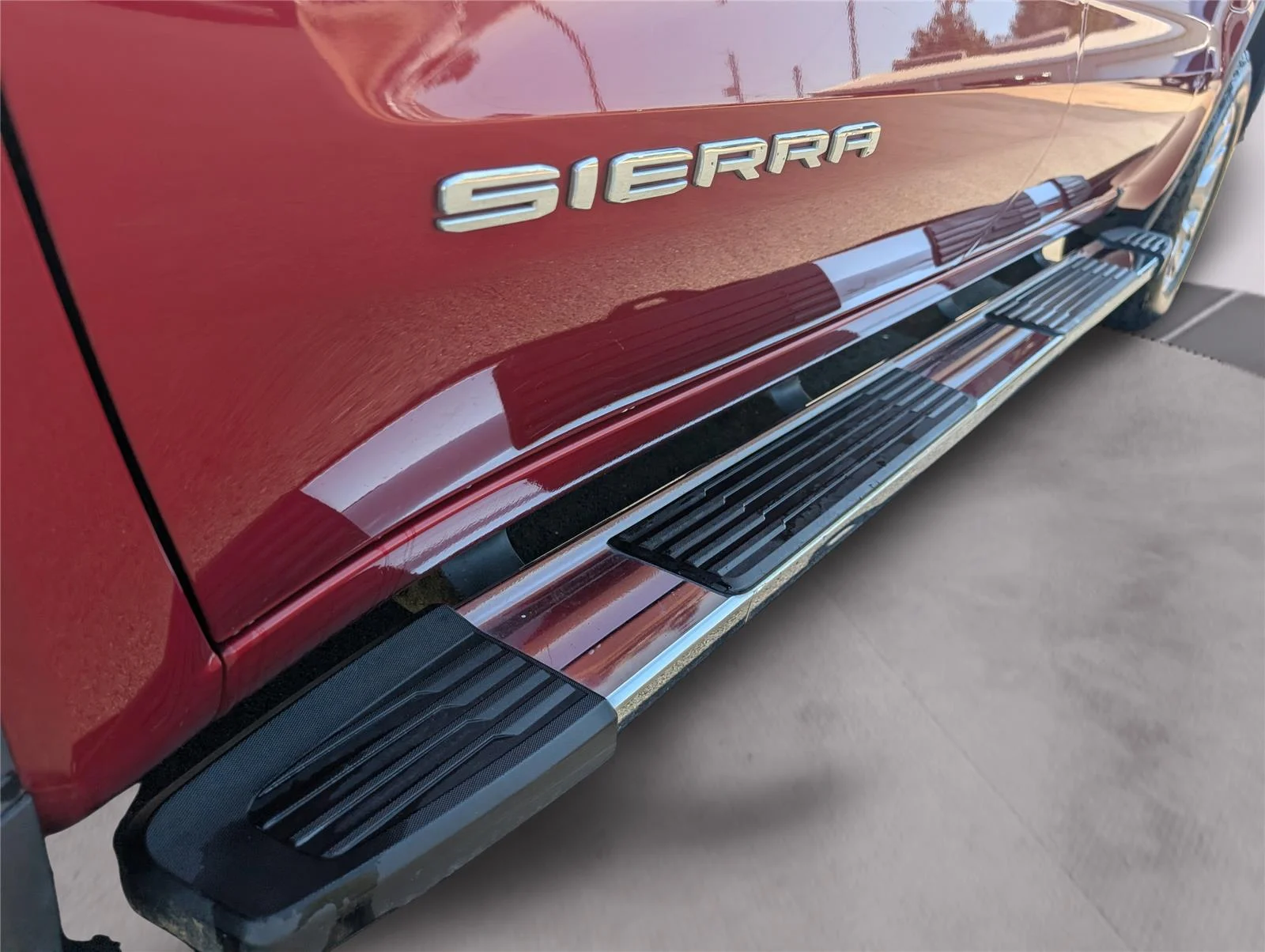 Used 2021 Cayenne Red Tintcoat GMC SLT image 12